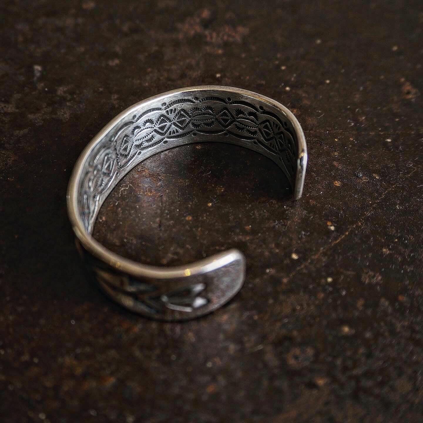 RAY ADAKAI / Double Stamp Bangle | CALIFORNIA