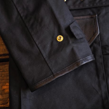 BiburyCourt／WAXED COTTON FIELD JACKET -Black-