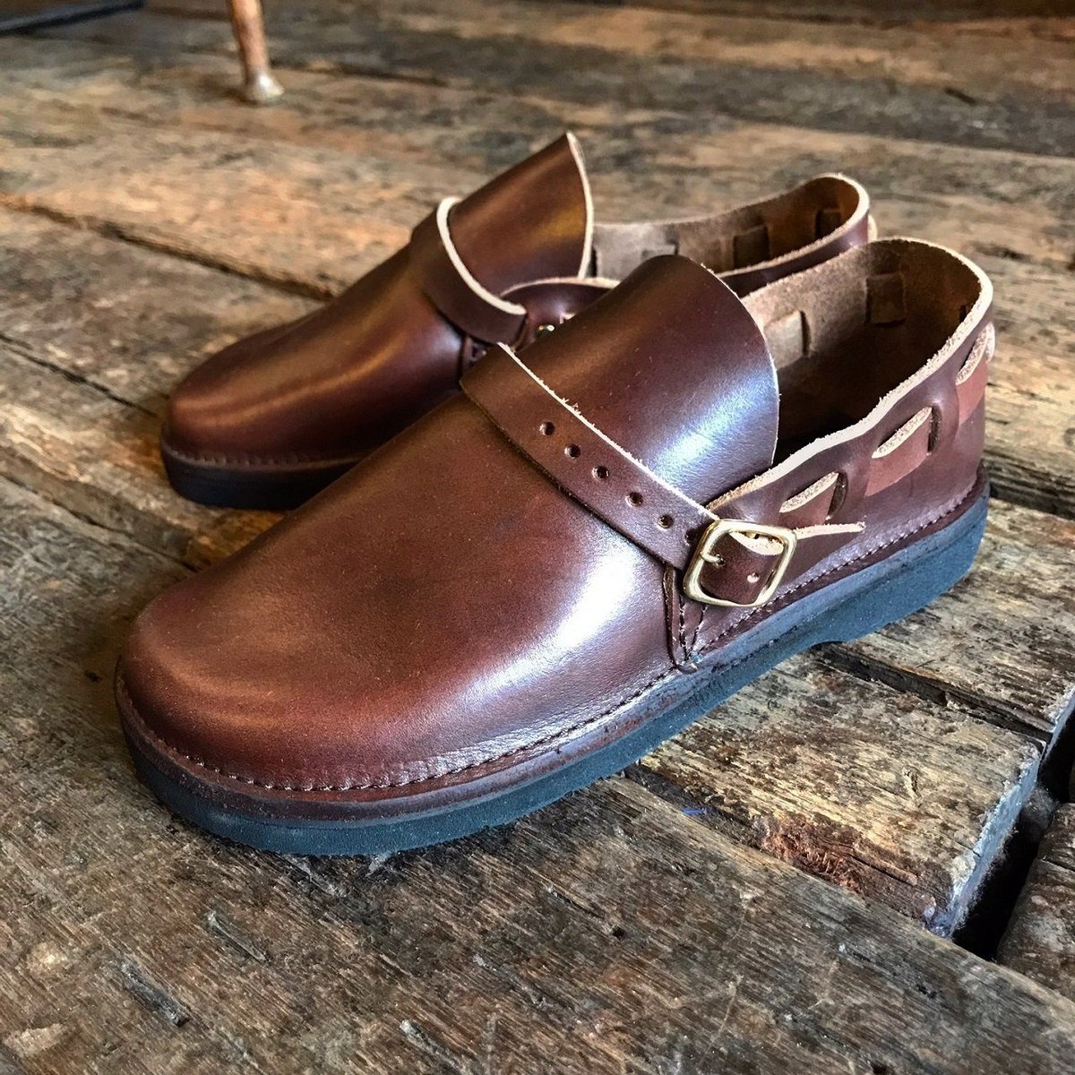 FERNAND LEATHER / Middle English | CALIFORNIA