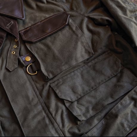 BiburyCourt／WAXED COTTON FIELD JACKET -Olive-