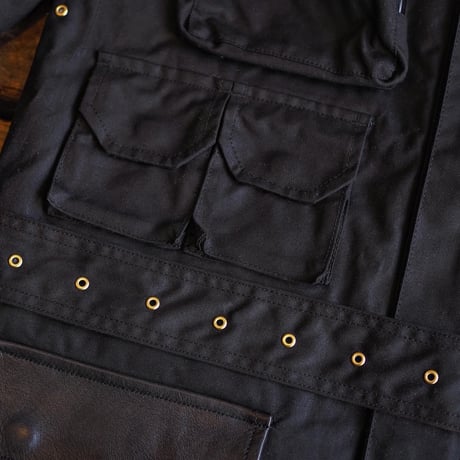 BiburyCourt／WAXED COTTON FIELD JACKET -Black-