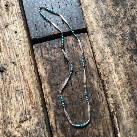 DUCKTAIL /  ﾋﾞｰｽﾞﾈｯｸﾚｽ　※ご注文頂いてから１ヶ月で制作