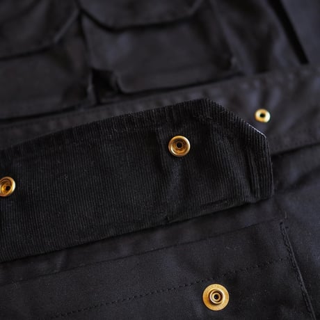 BiburyCourt／WAXED COTTON FIELD JACKET -Black-
