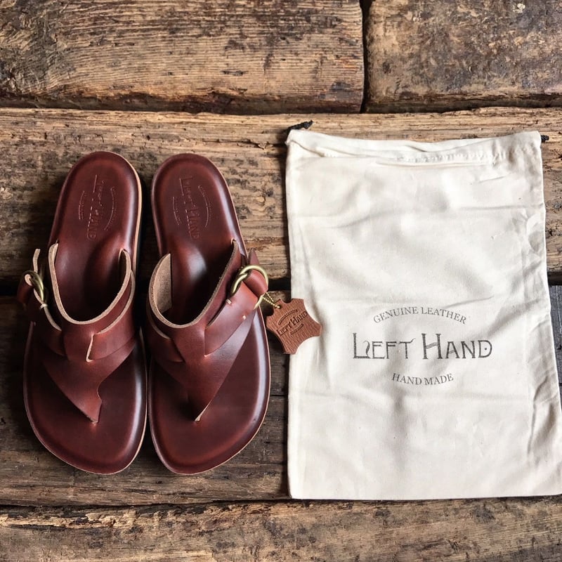 LEFTHAND / トングプレーンリング付きレザーサンダル (ｸﾛﾑｴｸｾﾙﾃｨﾝﾊﾞｰ)