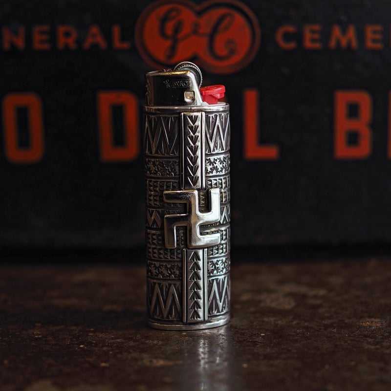 DUCK TAIL / Silver Lighter Case ”卍” | CALIFORNI