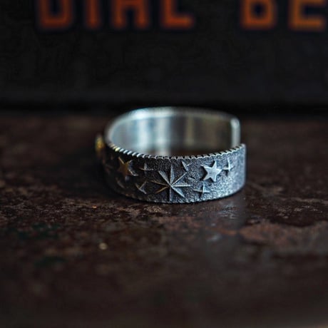Kevin Yazzie ／ TUFA CAST BANGLE -Kingman Turquoise-