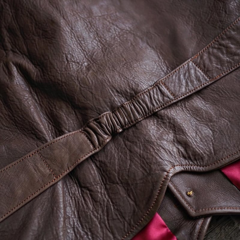 DEER HORN SMITH'S / LAPELLED VEST 