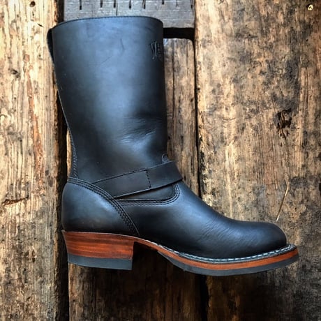 WHITE'S / NOMAD