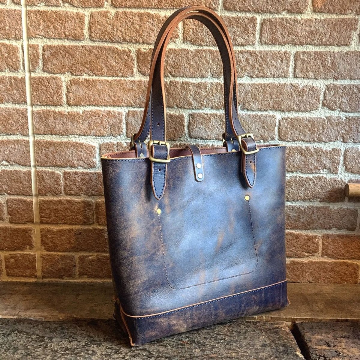 Left Hand トートバッグ LEFT HAND TOTE BAG / NAVYクラック(M) | CALIFORNIA