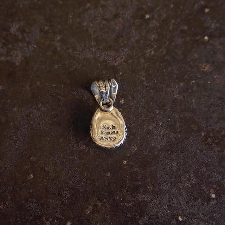 Kevin Ramone / Turquoise Pendant Top
