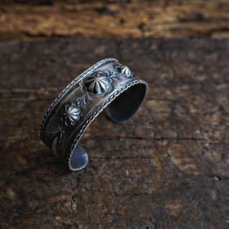 MS ring / Stamp Work Bangle "Old Fly"
