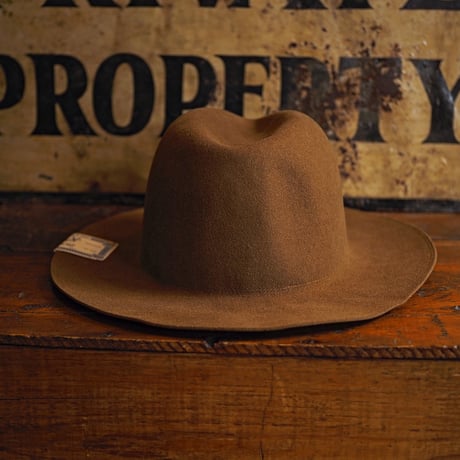 THE H.W.DOG&CO. / TRAVELERS RABBIT HAT "CAMEL"