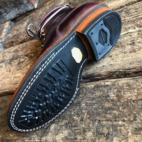 WHITE'S  /  SMOKE JUMPER
