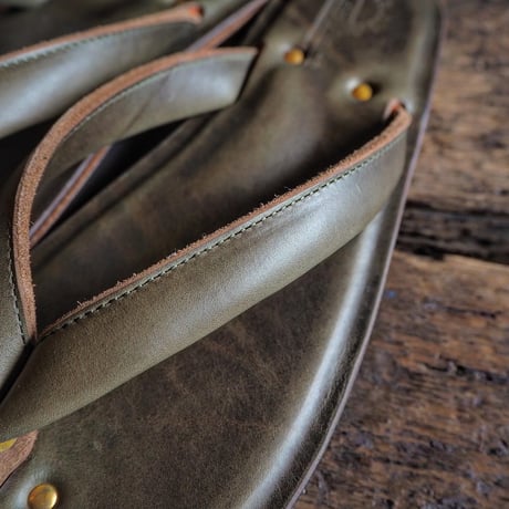 LIGHT MARKER / BEACH SANDAL (CHROMEXCEL "GREEN" )
