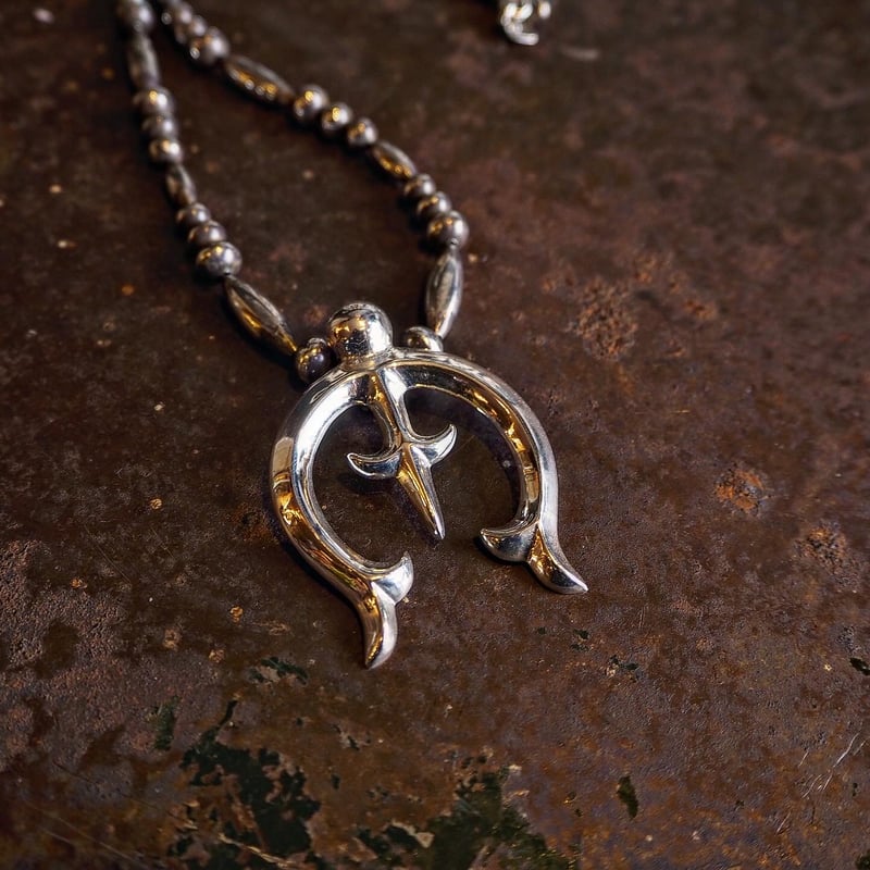Francis Begay／Naja pendant top 