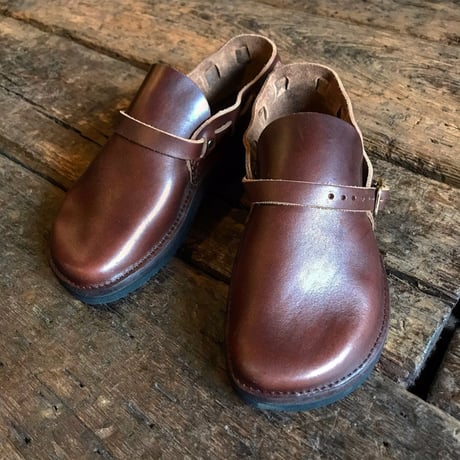 FERNAND LEATHER / Middle English