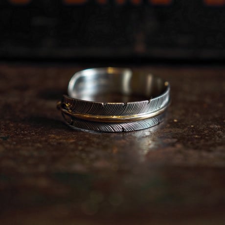 John Nelson ／ FEATHER BANGLE 12K G.F -13mm-