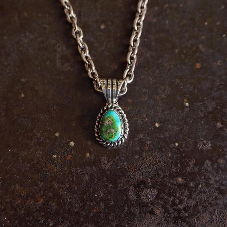 Kevin Ramone / Turquoise Pendant Top