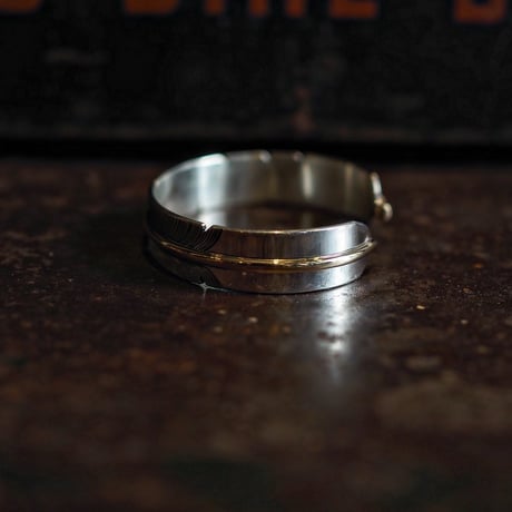 John Nelson ／ FEATHER BANGLE 12K G.F -13mm-
