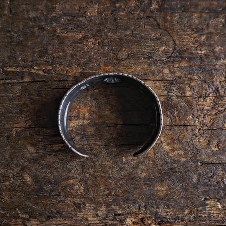 MS ring / Stamp Work Bangle "Old Fly"