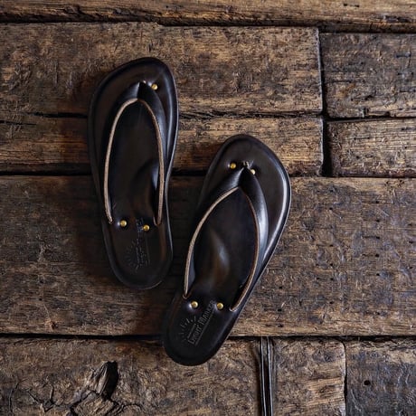 LIGHT MARKER / BEACH SANDAL (CHOMEXCEL "BLACK")