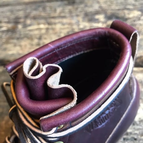 WHITE'S  /  SMOKE JUMPER