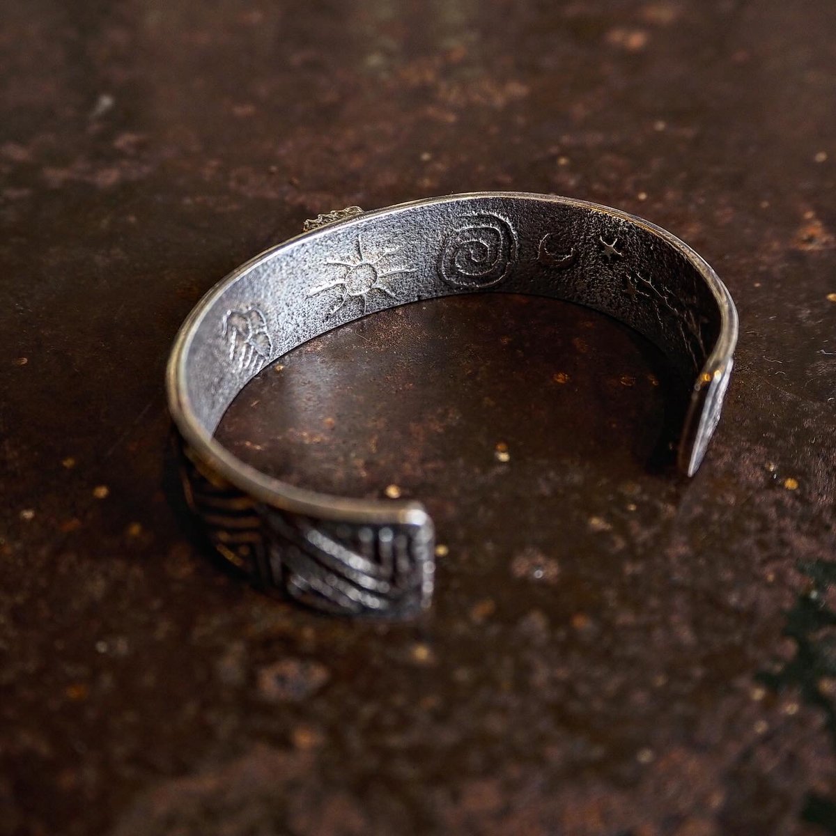 Gilbert Dino Garcia / Tufa Cast Bangle 