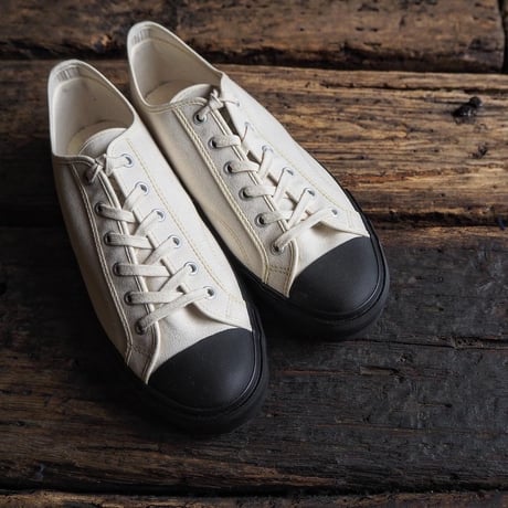moonstar / LOWTRAINER
