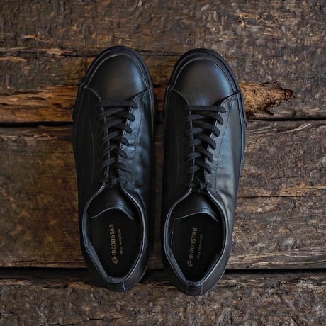 moonstar / PLAIN COURT "Black"