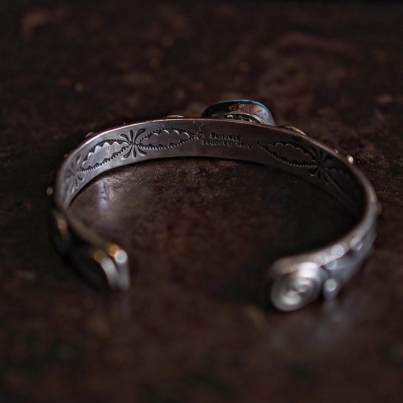 ナバホ族 アレックスサンチェス(Alex Sanchez) ペトログリフ リング