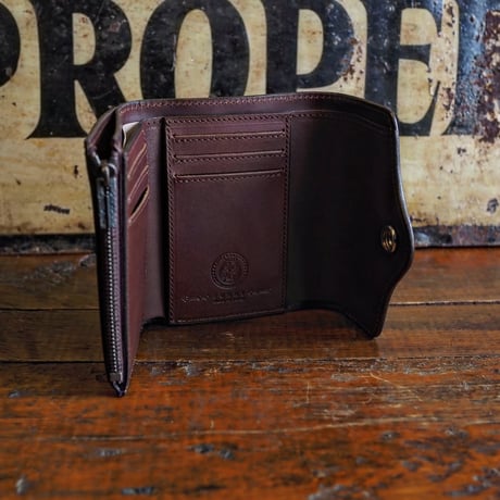 FUNNY / COSMO WALLET "Brown Crocodile"(Scroll Concho)