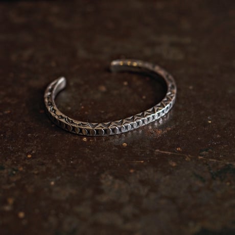 Geneva Ramone / Square Stampwork Bangle | CALIF