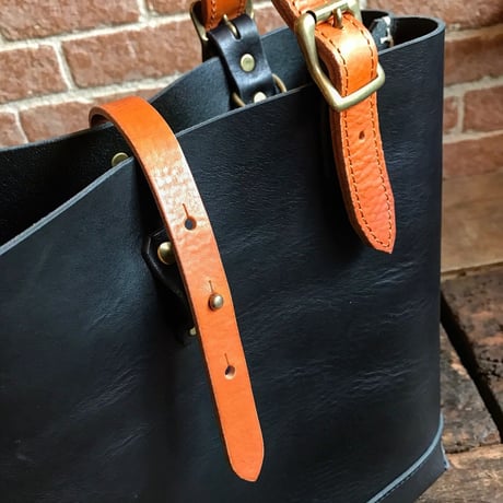 LEFT HAND TOTE BAG  / BLACK×CAMEL (S)