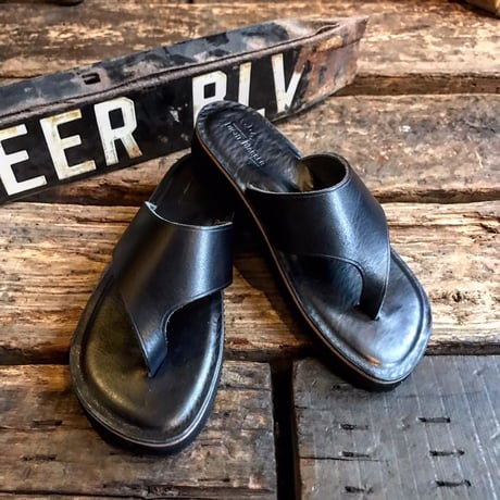 LIGHT MARKER / THONG SANDAL(BLACK)