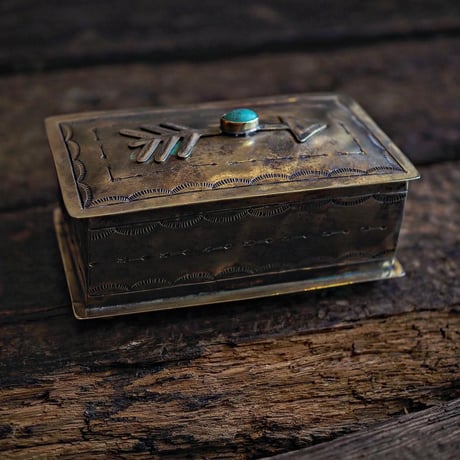 J.Alexander / ARROW AND TURQUOISE BOX
