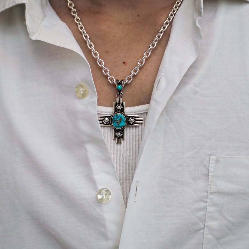 Ivan Howard ／ Turquoise Cross Top -Turquoise mo