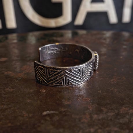 Gilbert Dino Garcia / Tufa Cast Bangle "White Buffalo"
