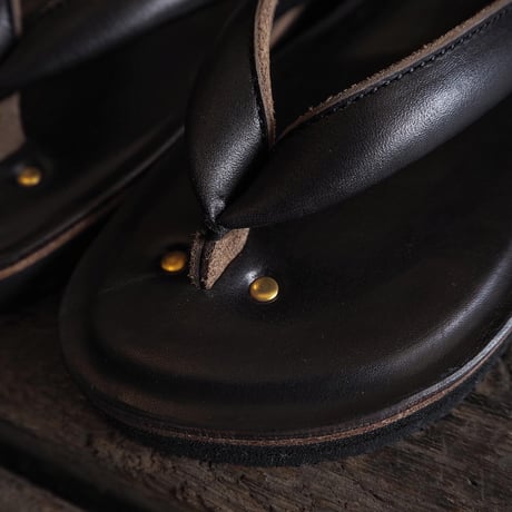LIGHT MARKER / BEACH SANDAL (CHOMEXCEL "BLACK")