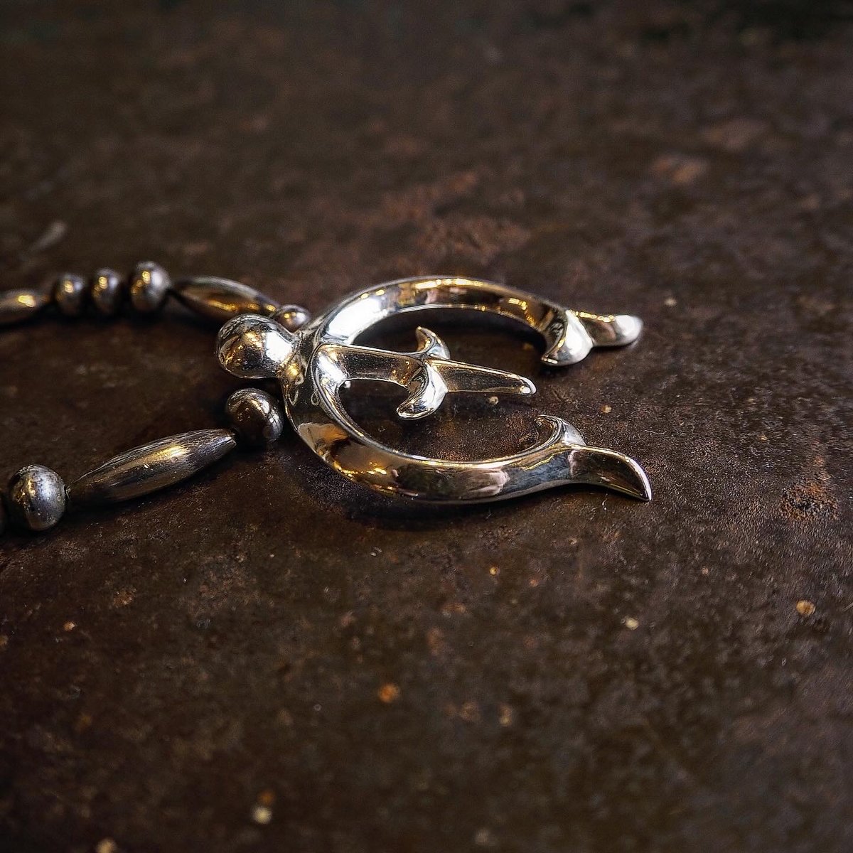 NAVAJO フランシス・L・ビゲイ VINTAGE ナジャバングル ナバホ Francis Begay／Naja pendant top 