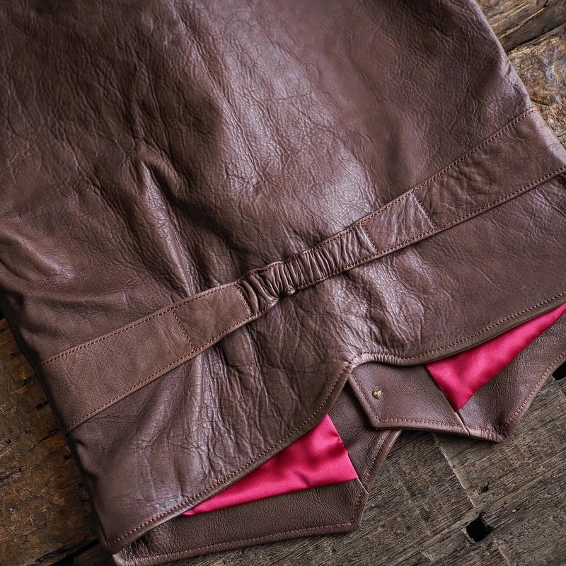 DEER HORN SMITH'S / LAPELLED VEST 
