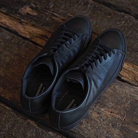 moonstar / PLAIN COURT "Black"