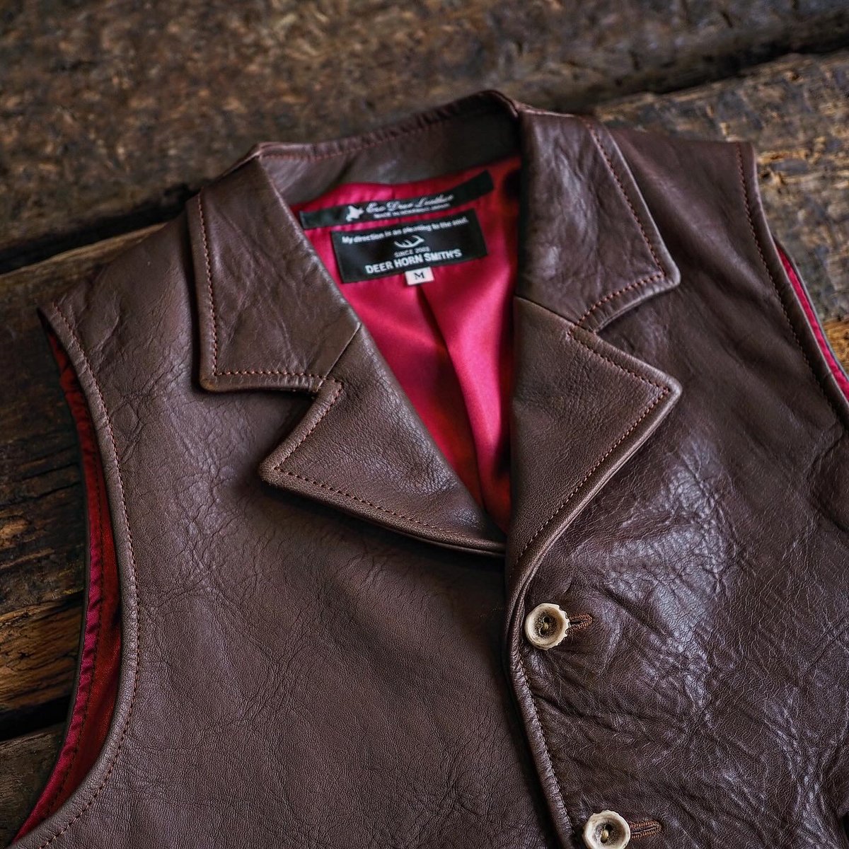 DEER HORN SMITH'S / LAPELLED VEST 