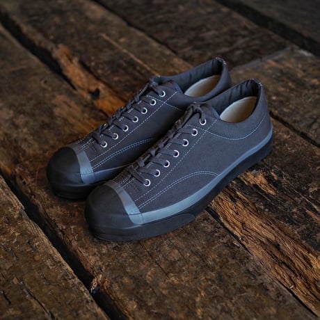 moonstar ／ GYM COURT RF -Charcoal-