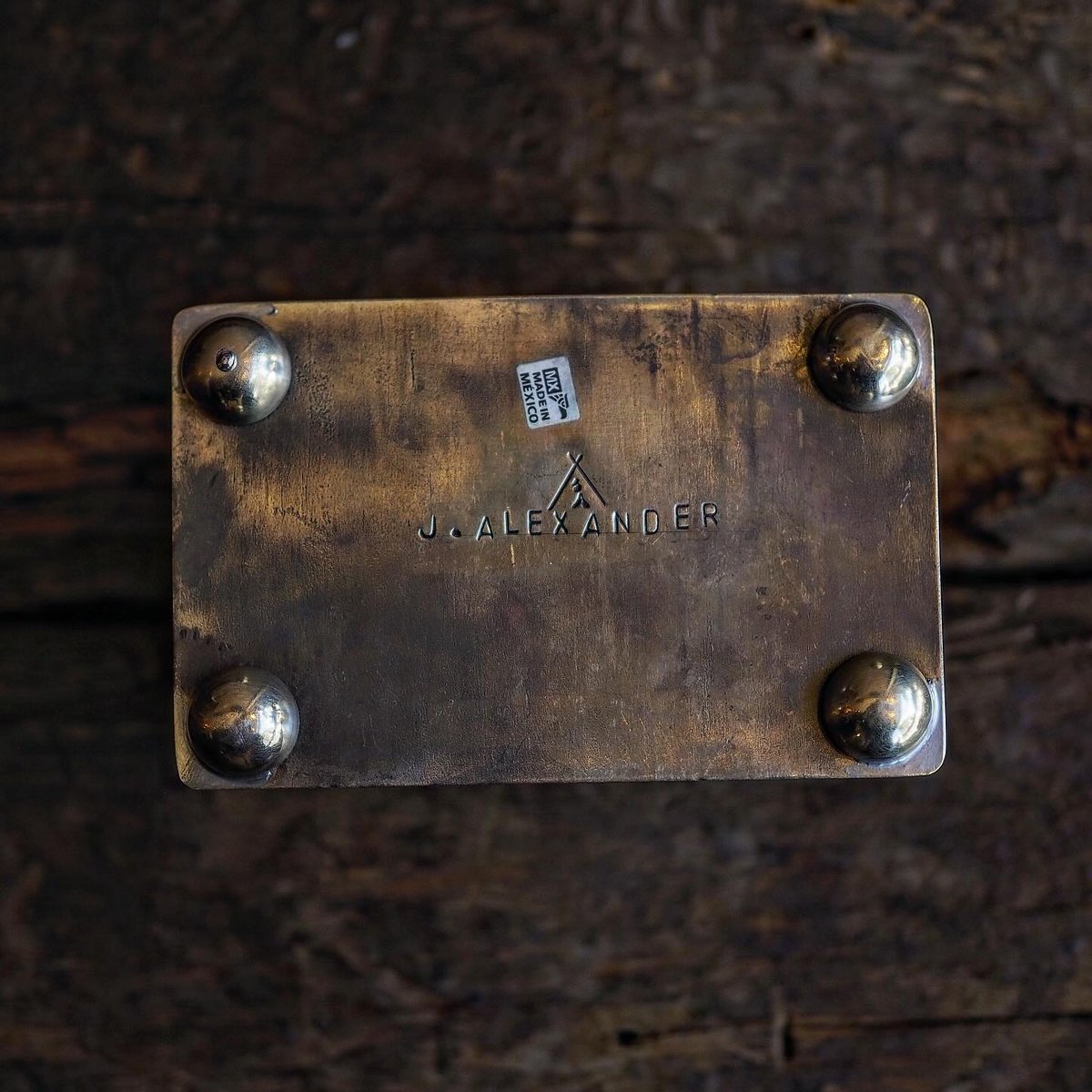 J.Alexander / 3 STONE STAMPED FEATHERS BOX | CA