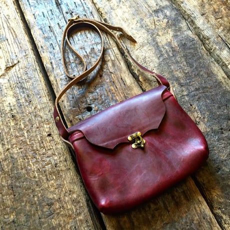 Fernand Lether / Horizontal Latch Pouch (M)