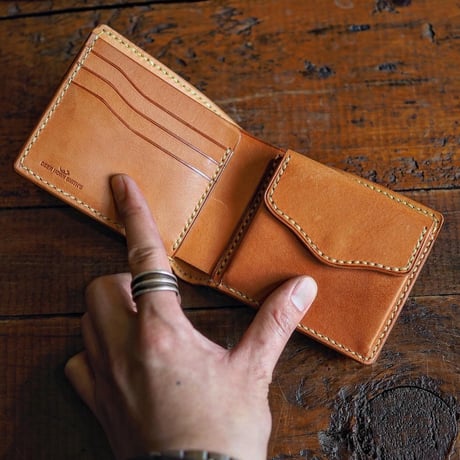 DEER HORN SMITHS Leather / CRAFT BILLFOLD "TAN"