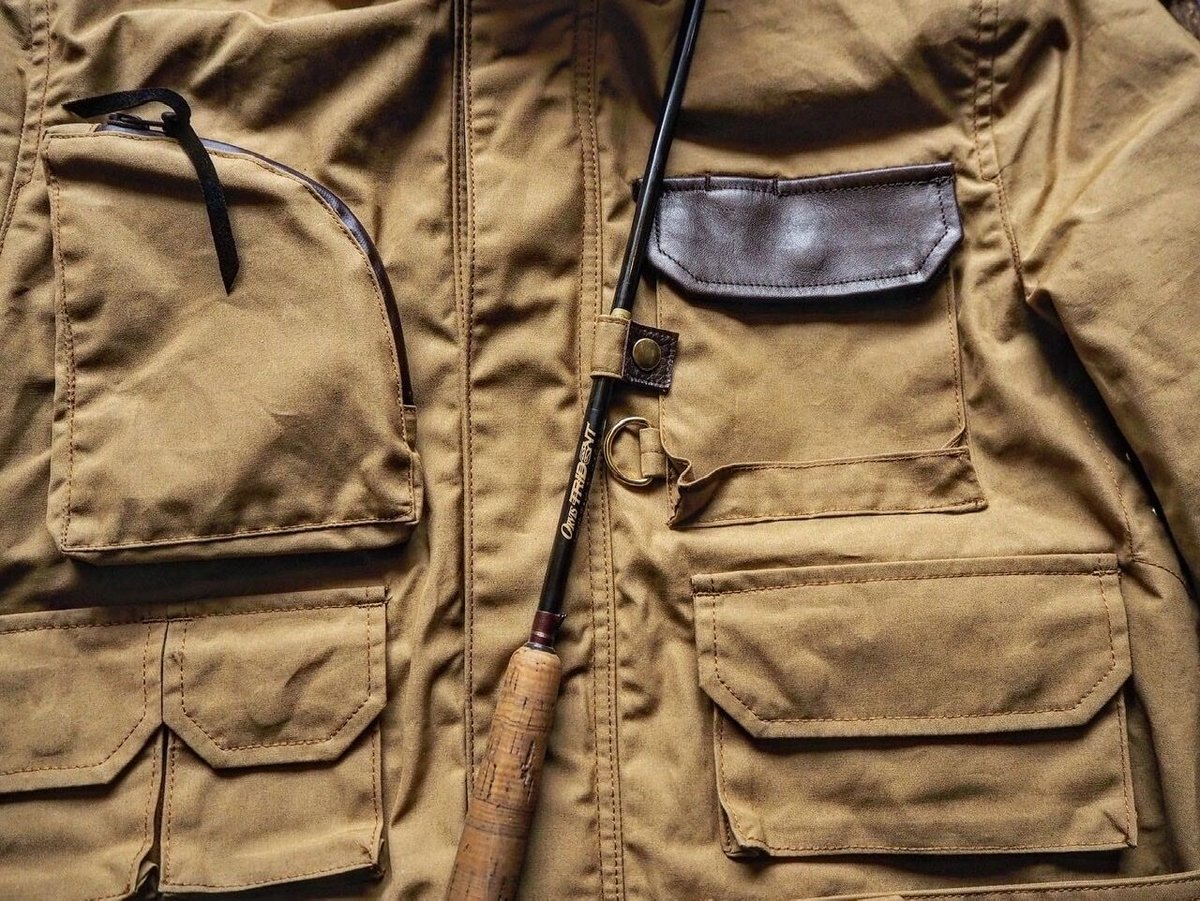 BiburyCourt／WAXED COTTON FIELD JACKET -Sand Bei