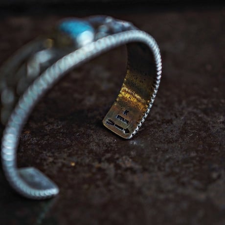 Kevin Yazzie ／ TUFA CAST BANGLE -Kingman Turquoise-
