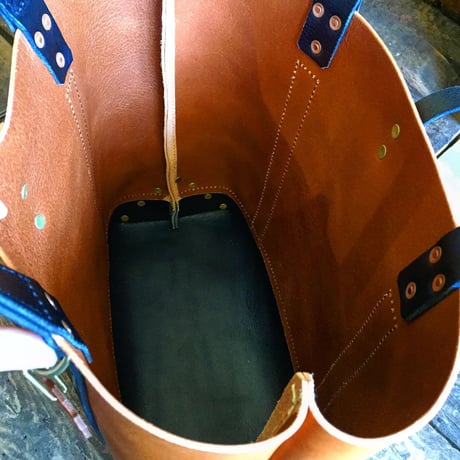LEFT HAND TOTE BAG HARVEST別注 / CAMEL × BLACK