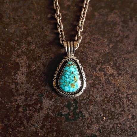 Kevin Ramone / Shadow Box Turquoise Top